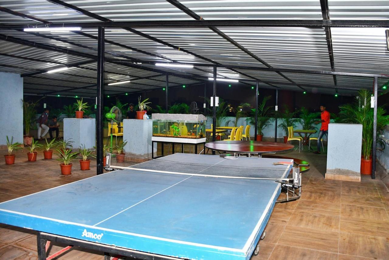 Hotel Megh Residency Navi Mumbai Exterior foto