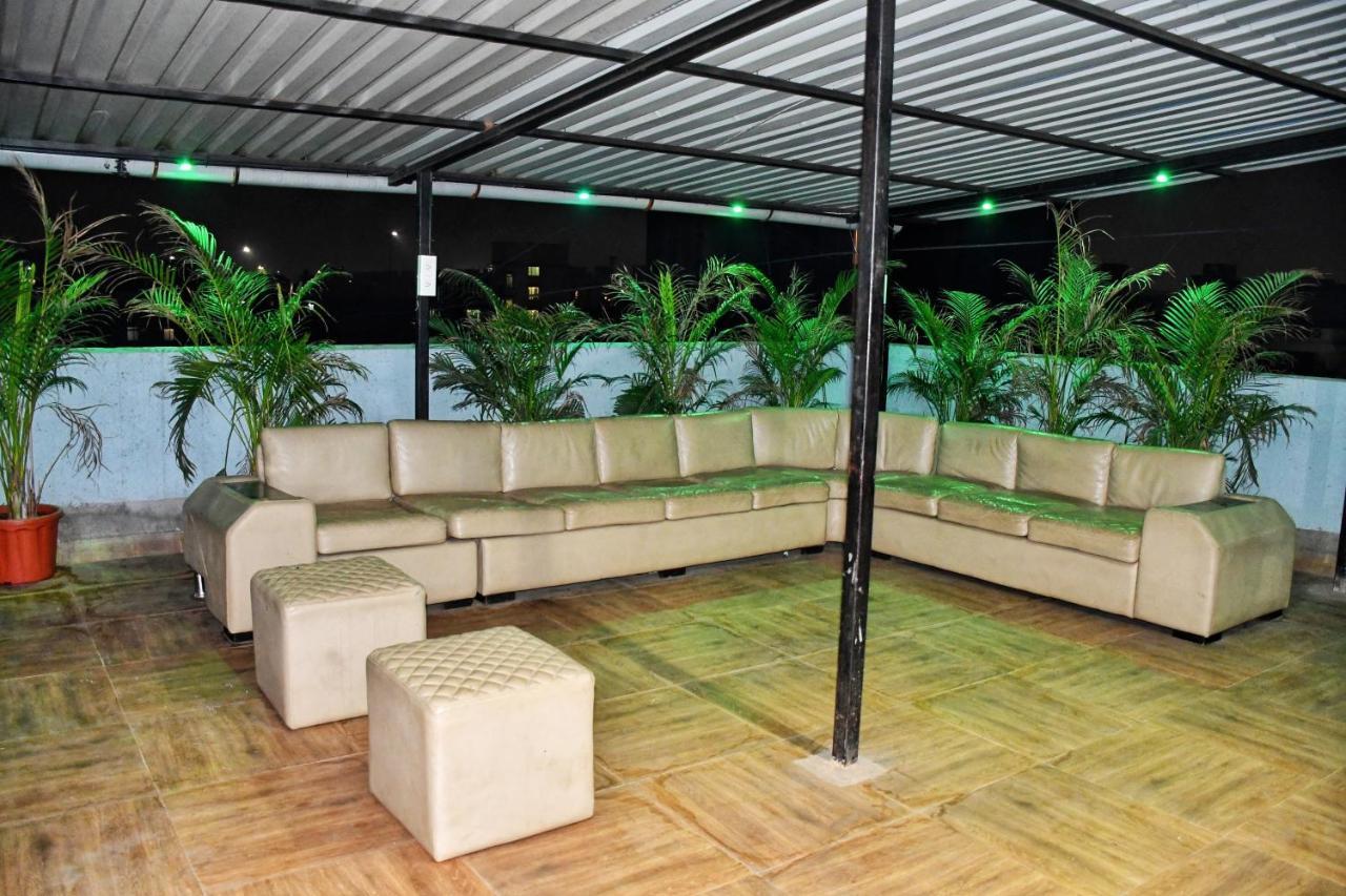 Hotel Megh Residency Navi Mumbai Exterior foto