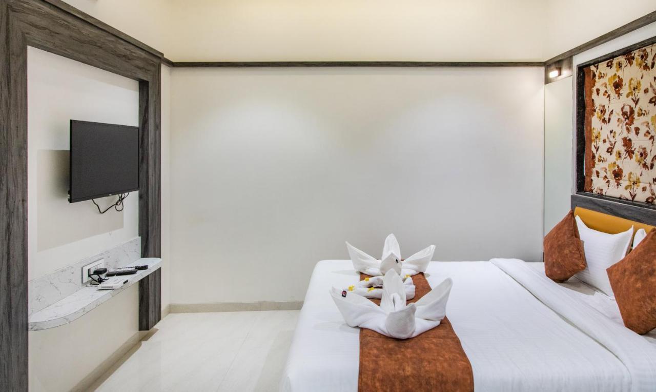 Hotel Megh Residency Navi Mumbai Exterior foto